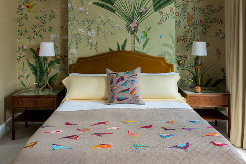 “Birds” in Beige Bed Throw 220x150cm